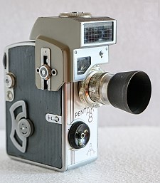 Pentacon Pentafot auf Pentaka 8